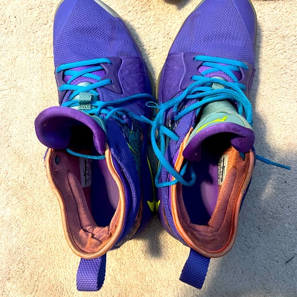 PG 2 used 9/10 size 13 - Picture 4 of 4